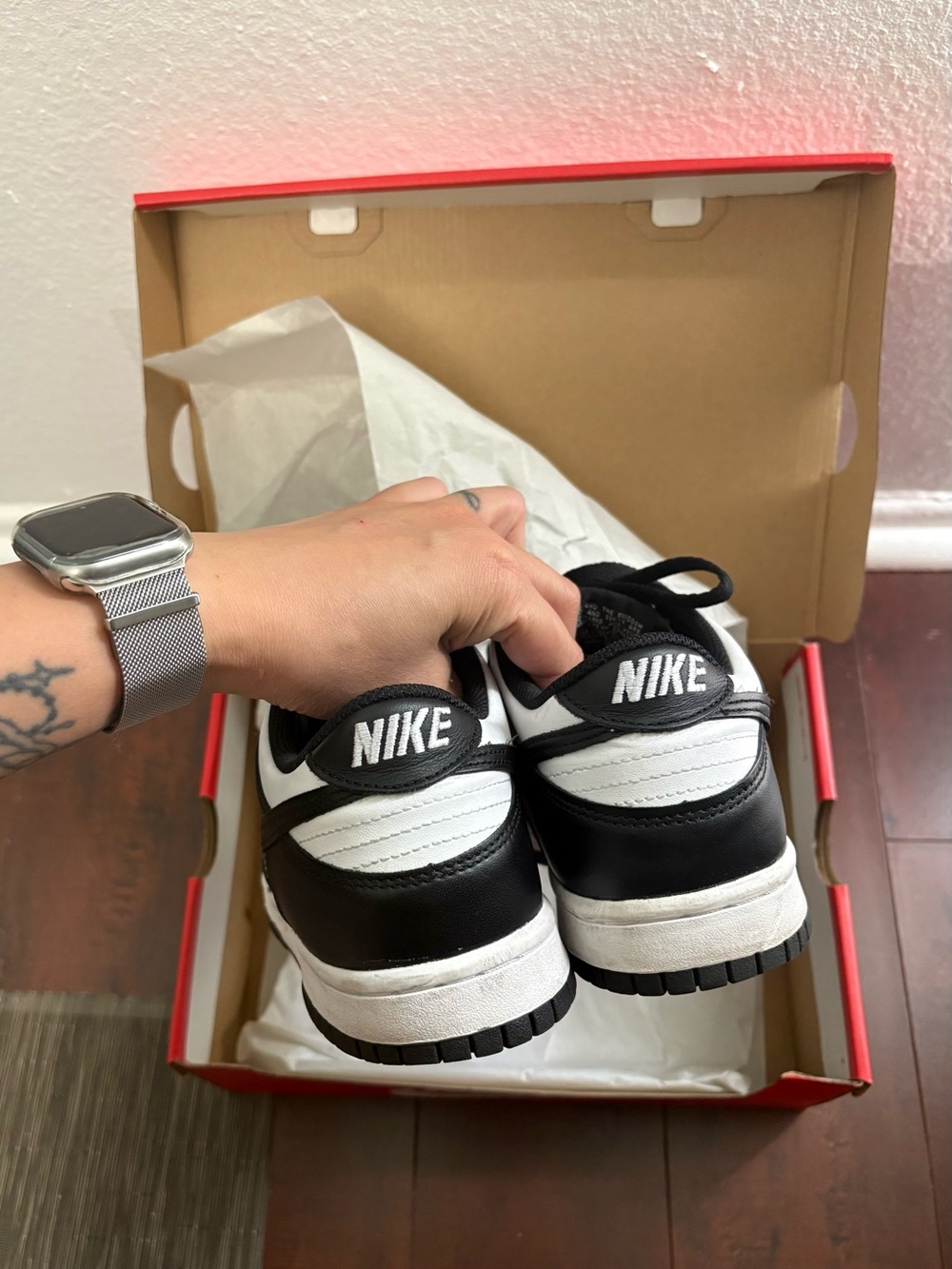 Nike Dunks Low (GS) - Picture 3 of 9